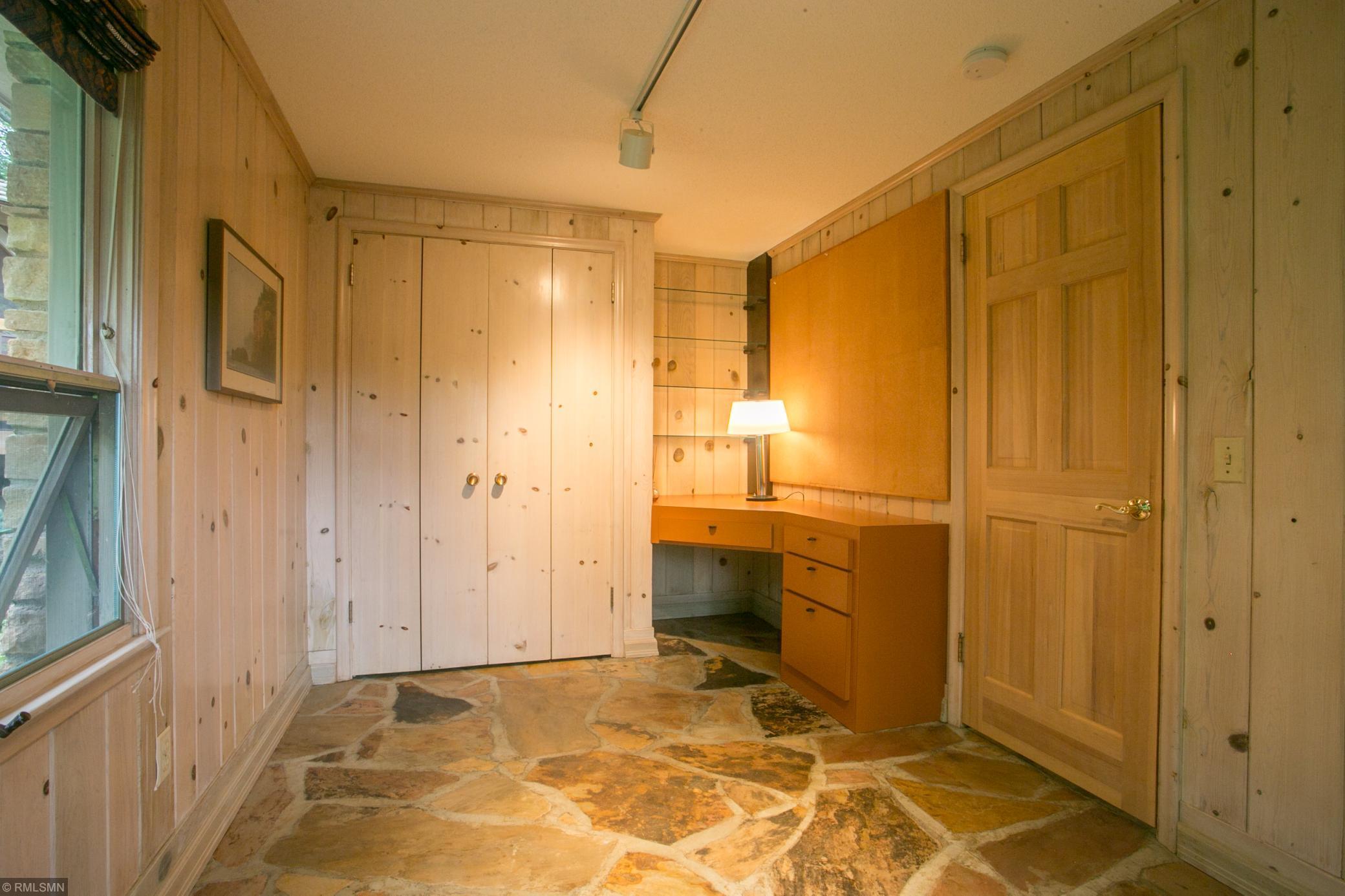 8009 Lea Road Bloomington, MN 55438 - Photo 30 of 67 Gallery Image 30