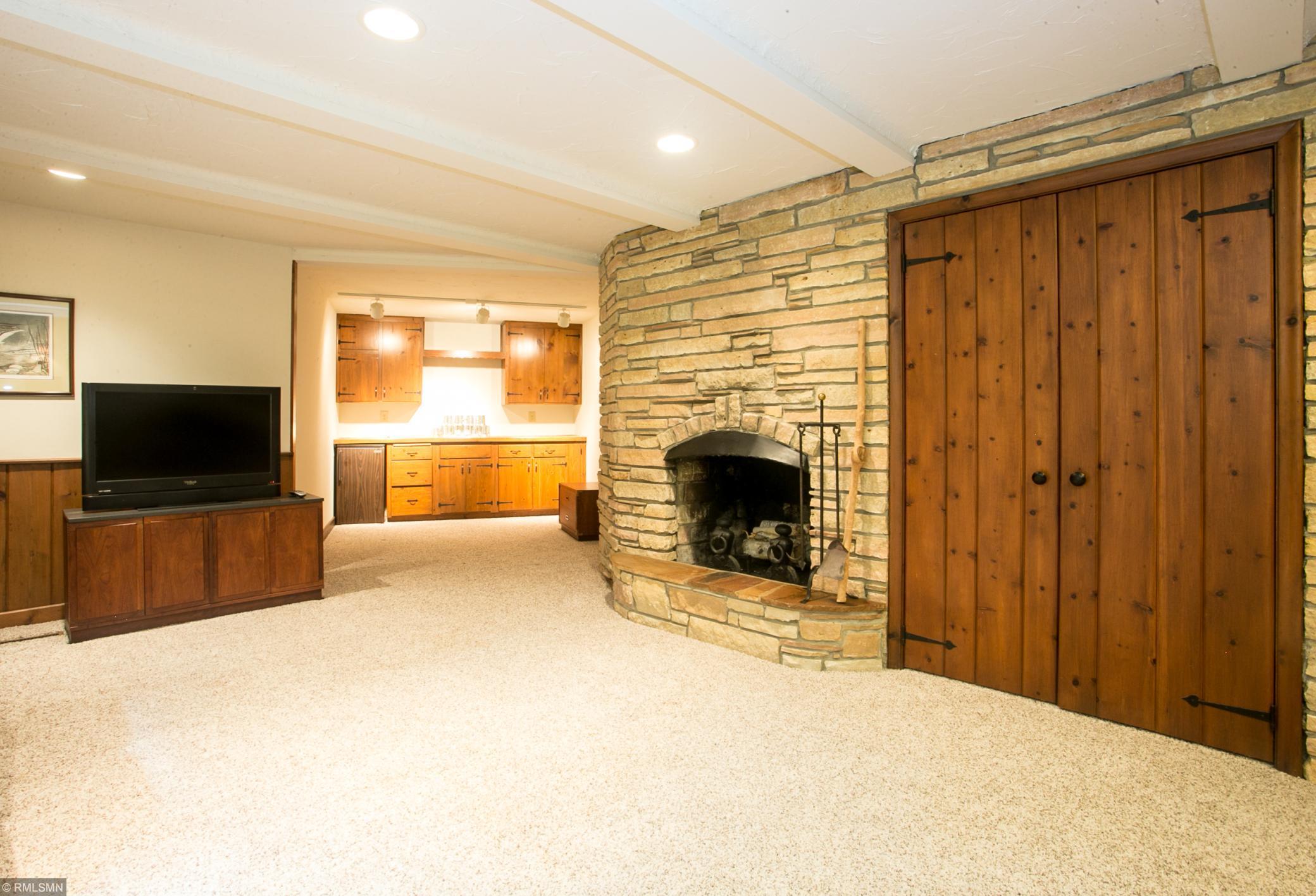 8009 Lea Road Bloomington, MN 55438 - Photo 32 of 67 Gallery Image 32