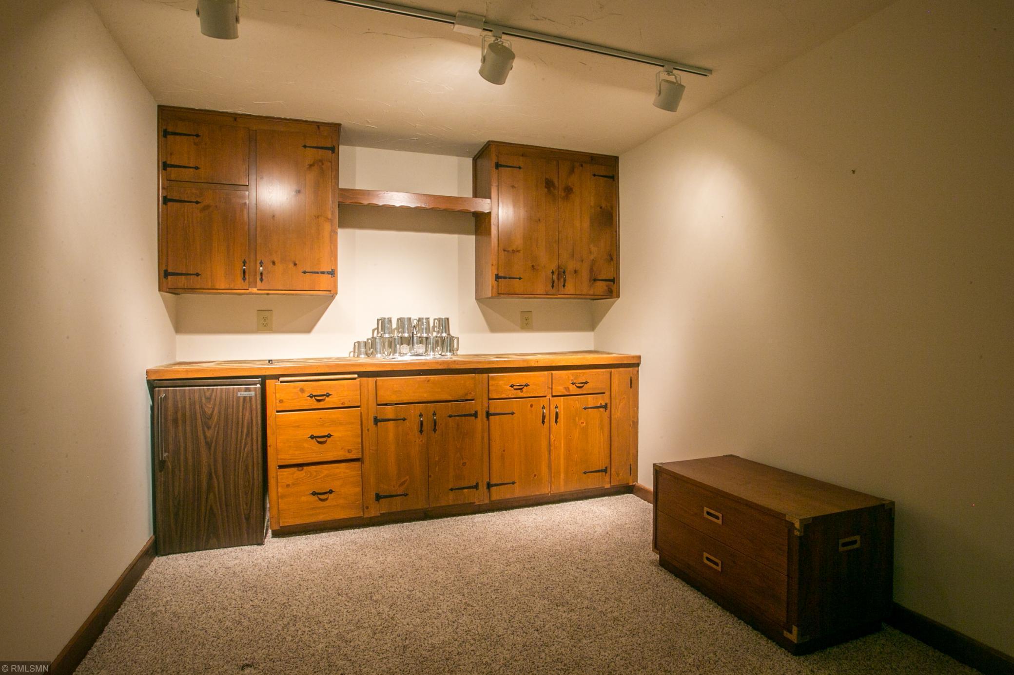 8009 Lea Road Bloomington, MN 55438 - Photo 34 of 67 Gallery Image 34