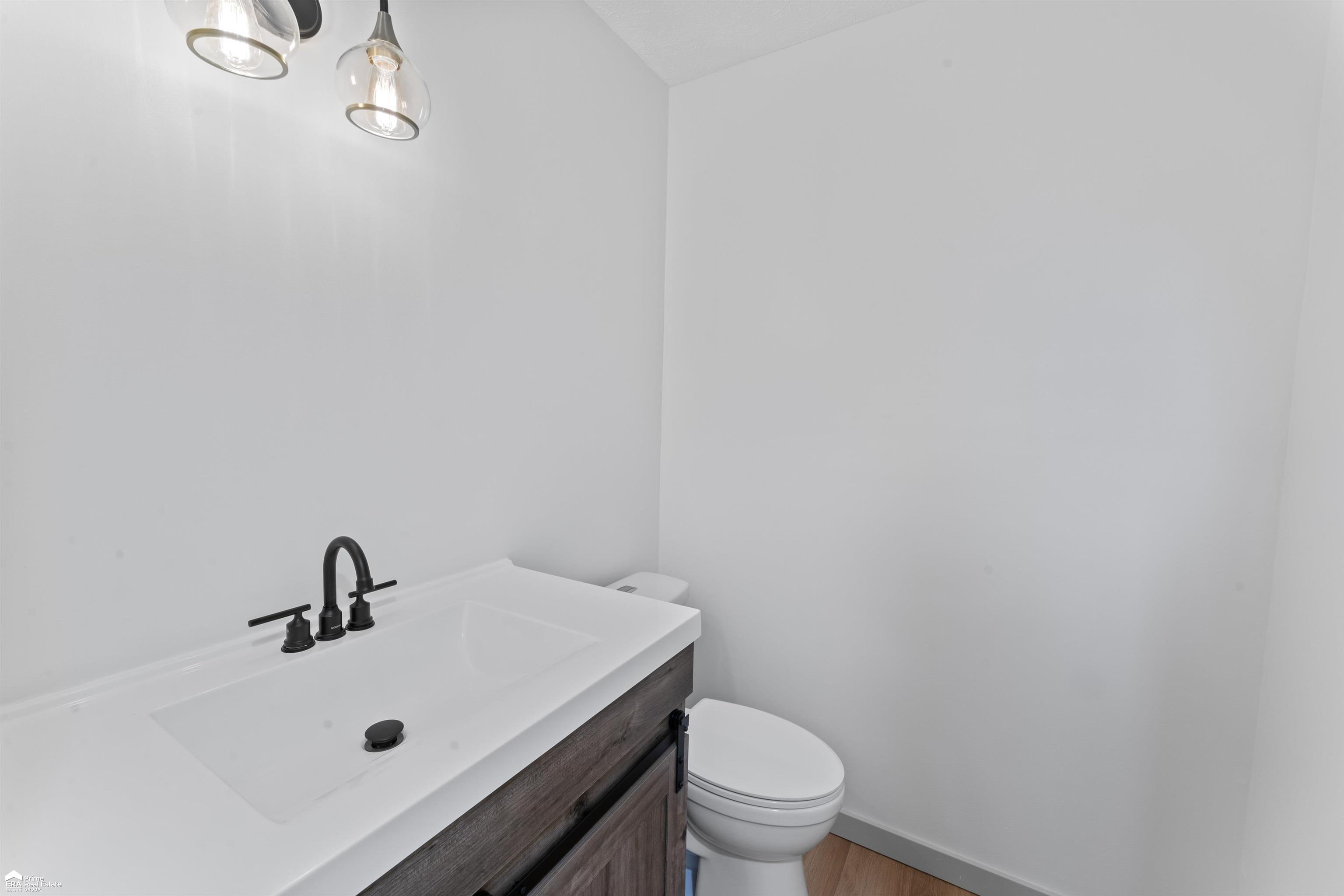 2226 Pollard Road Lansing, MI 48911 - Photo 11 of 33 50174143-d3a8d72d-7c54-4ba9-a403-da0754563162.JPG