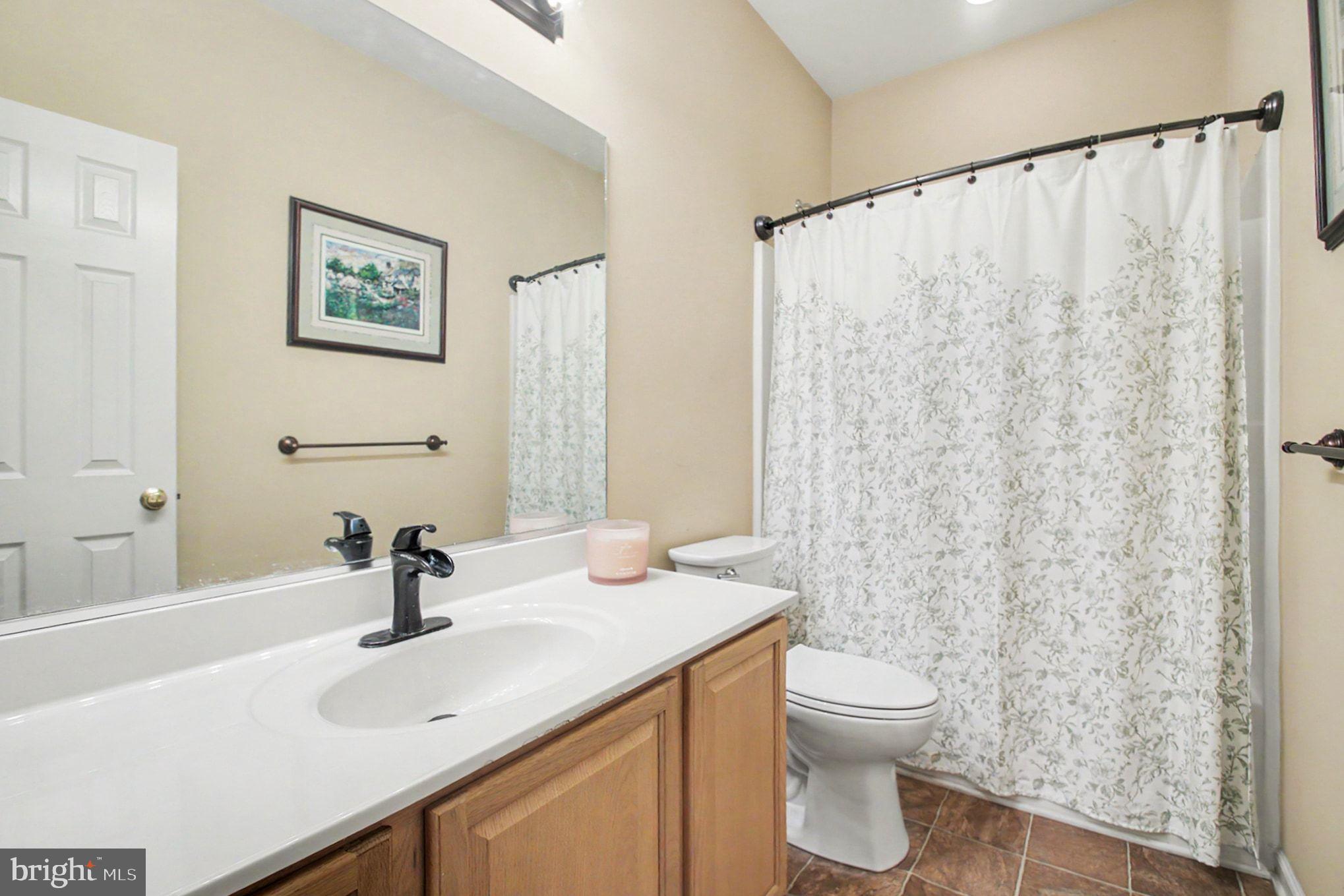 89 Tavern Road Stafford, VA 22554 - Photo 32 of 51 Upper Level Hall Full Bath w/Tub/Shower