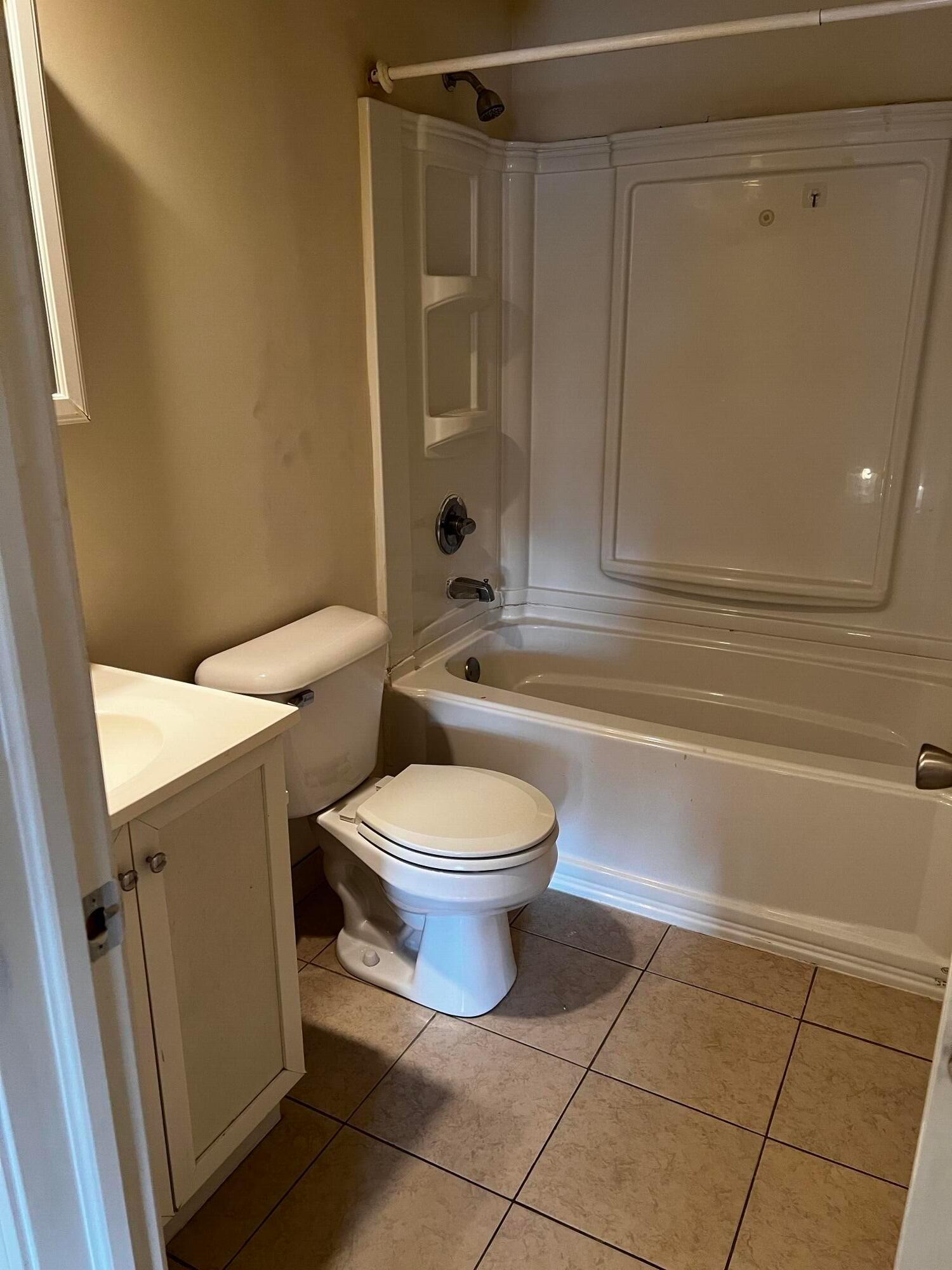 53 Neil Street, Unit 4 Delaware, OH 43015 - Photo 11 of 14 IMG_6586