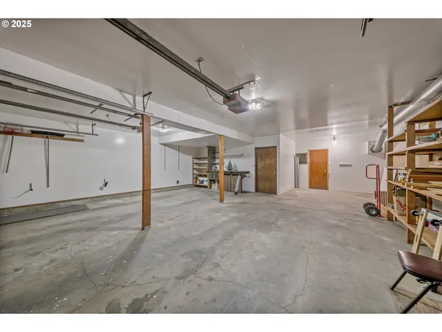 a view of a house with a big yard