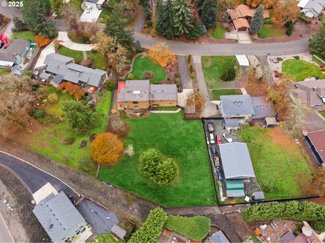 $824,900 | 413 Thora Cir Drive, Winchester, OR 97495