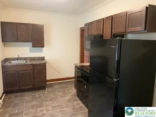 $1,495 | 1030 Center Street, Unit 2, Bethlehem, PA 18018