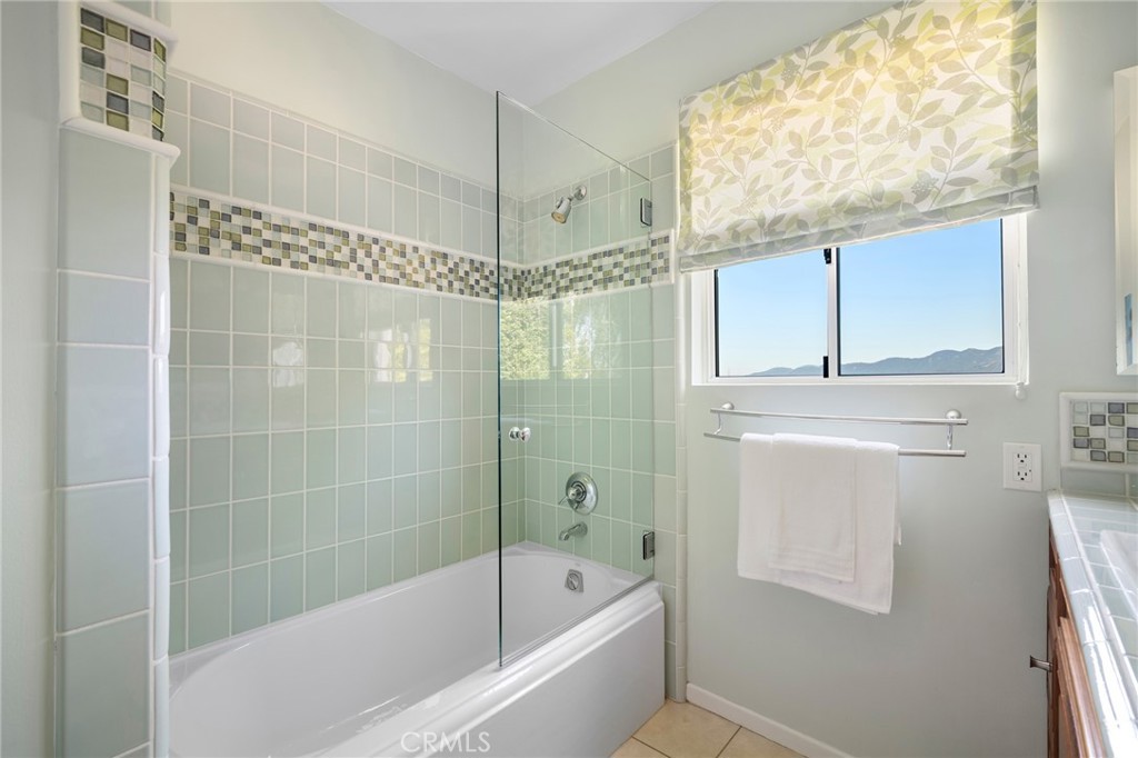 3404 Markridge Road La Crescenta, CA 91214 - Photo 20 of 67
