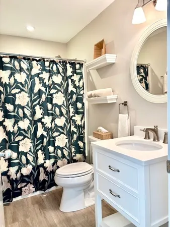 $750,000 | 6 Brandywine Lane, Narragansett, RI 02882