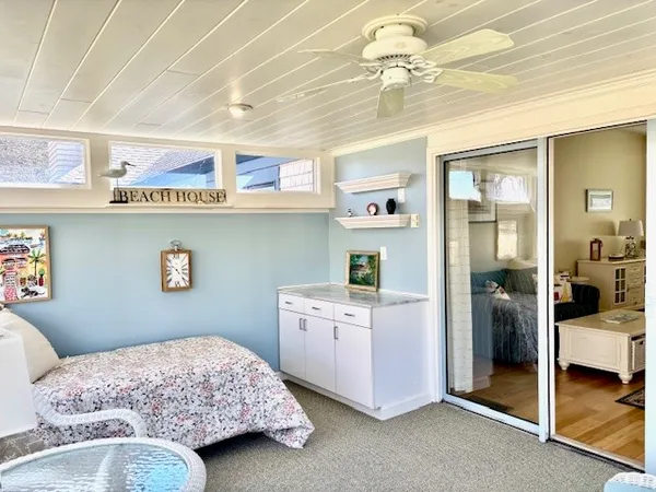 $750,000 | 6 Brandywine Lane, Narragansett, RI 02882