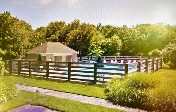 $750,000 | 6 Brandywine Lane, Narragansett, RI 02882