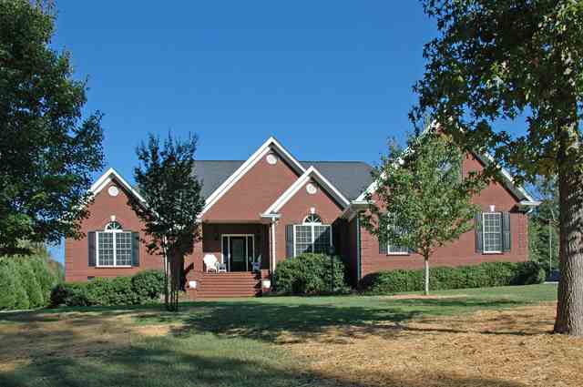 107 Caversham Lane Anderson, SC 29621 - Photo 1 of 9