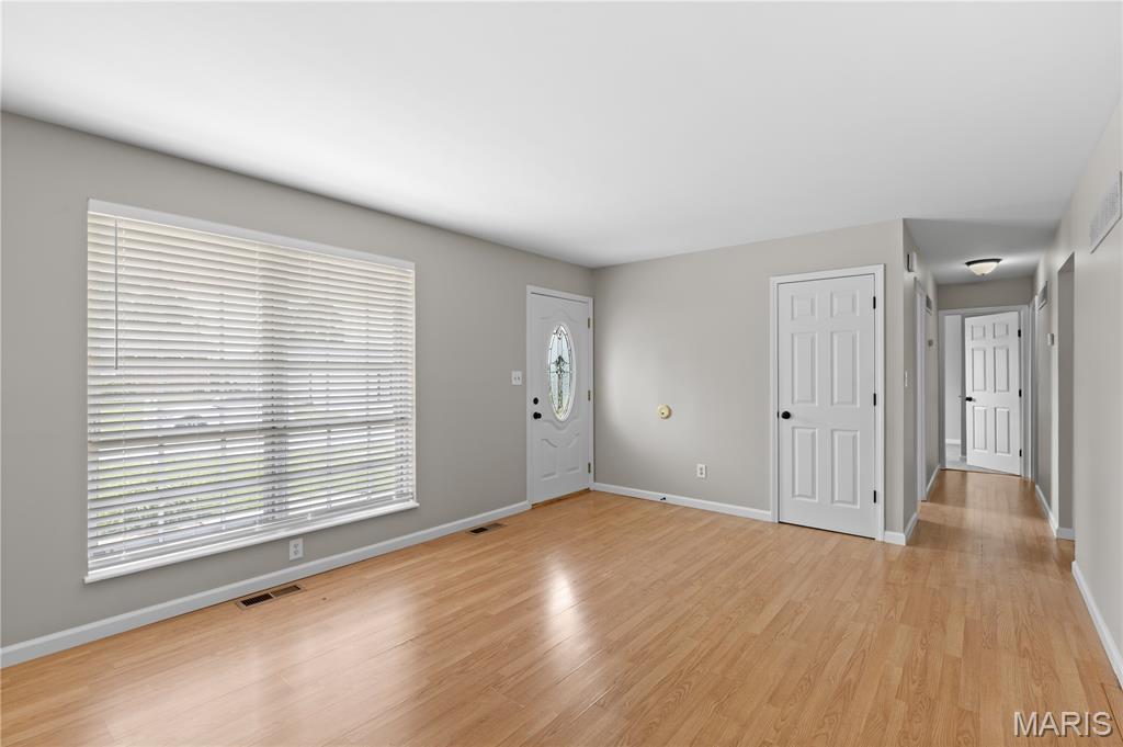 7 Sunnyfield Road St. Peters, MO 63376 - Photo 4 of 18
