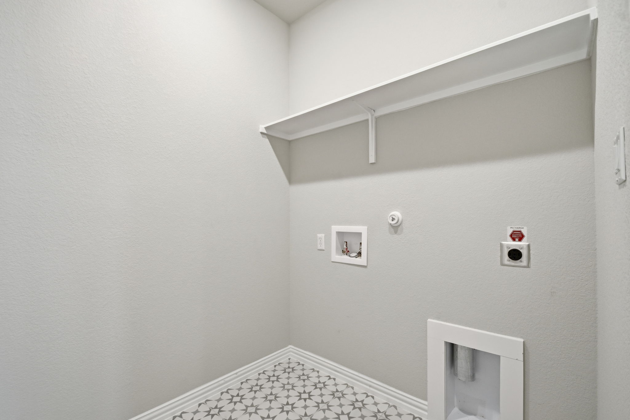 1009 Calendula Trail Georgetown, TX 78628 - Photo 21 of 31 Laundry Room