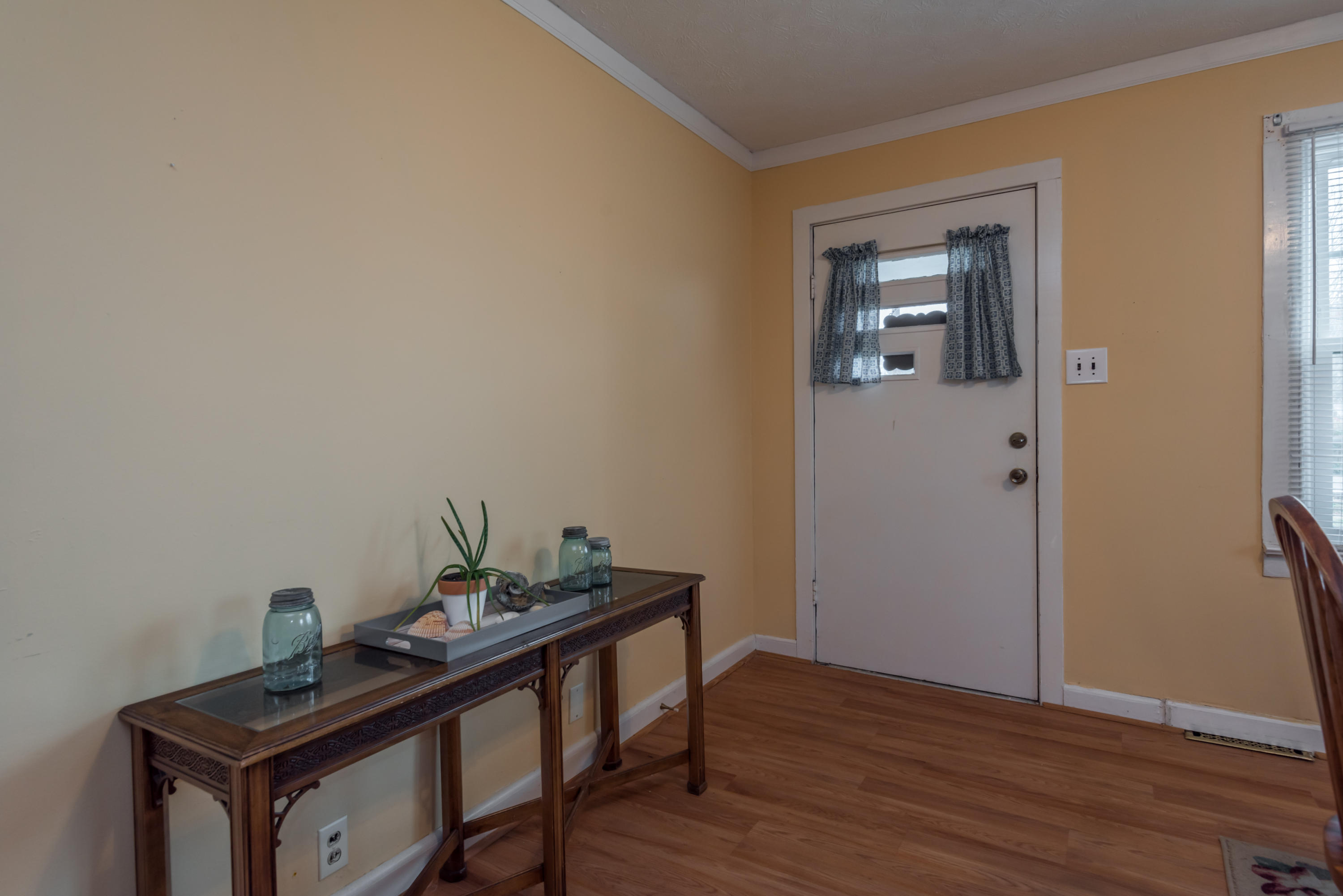 311 Taylor Road Knoxville, TN 37920 - Photo 3 of 37 3_311TaylorRd-3