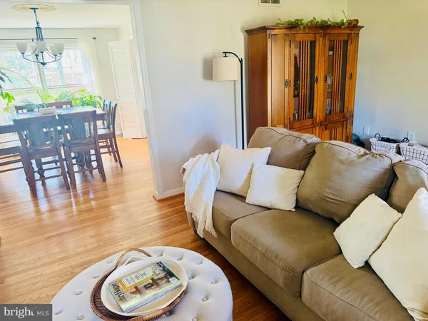 $4,500 | 3810 Lynn Regis Court, Fairfax, VA 22031