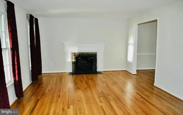 $4,500 | 3810 Lynn Regis Court, Fairfax, VA 22031