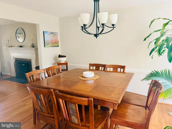 $4,500 | 3810 Lynn Regis Court, Fairfax, VA 22031