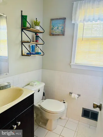 $4,500 | 3810 Lynn Regis Court, Fairfax, VA 22031