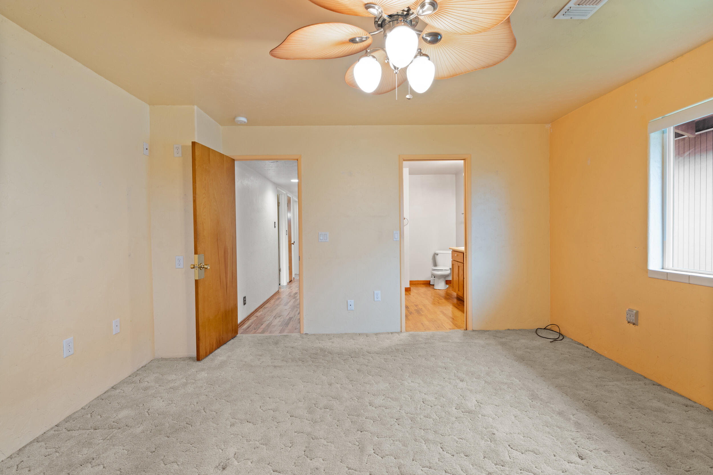 3371 Freeland Road Central Point, OR 97502 - Photo 15 of 38 3371-freeland-rd-32