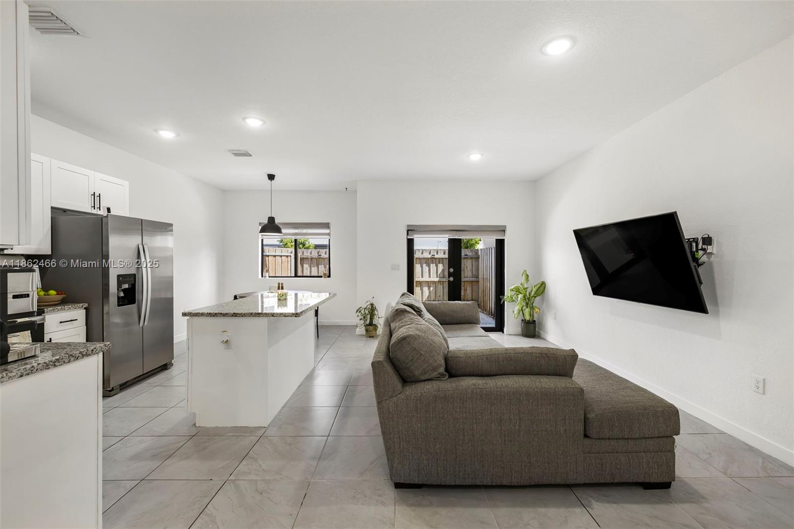 13353 Southwest 250th Terrace Homestead, FL 33032 - Photo 5 of 63