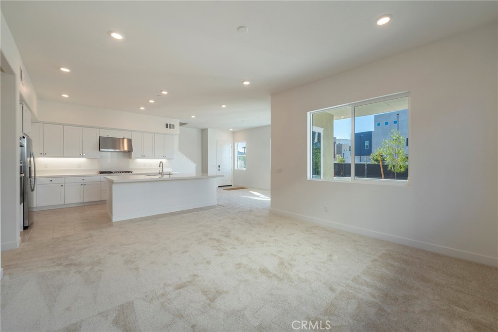 121 Baluster Irvine, CA 92618 - Photo 13 of 80