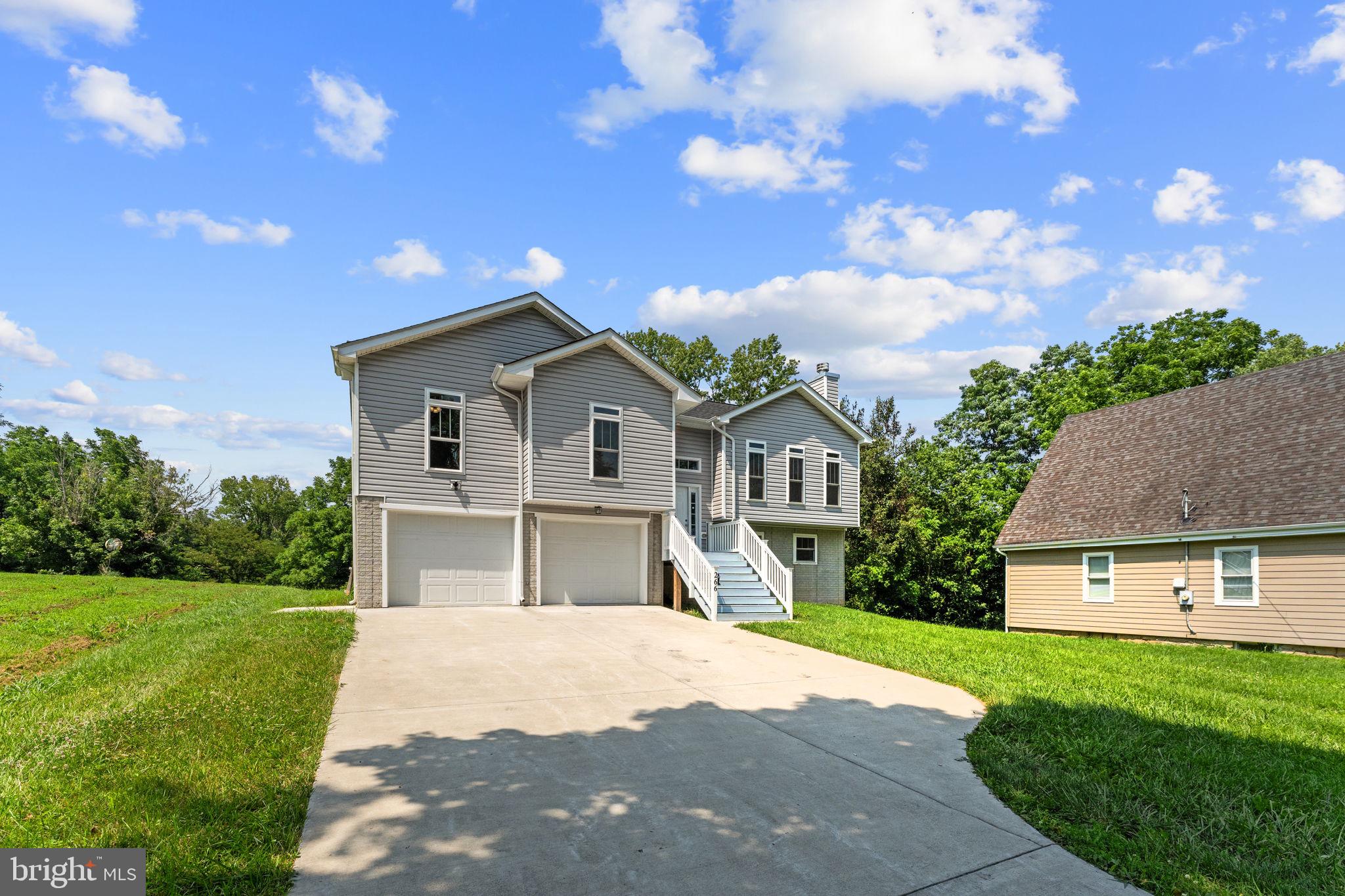 266 Riverside Drive Front Royal, VA 22630 - Photo 4 of 56