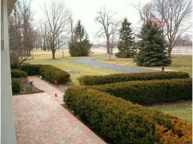 13033 Shelborne Road Carmel, IN 46032 - Photo 2 of 10 Gallery Image 2