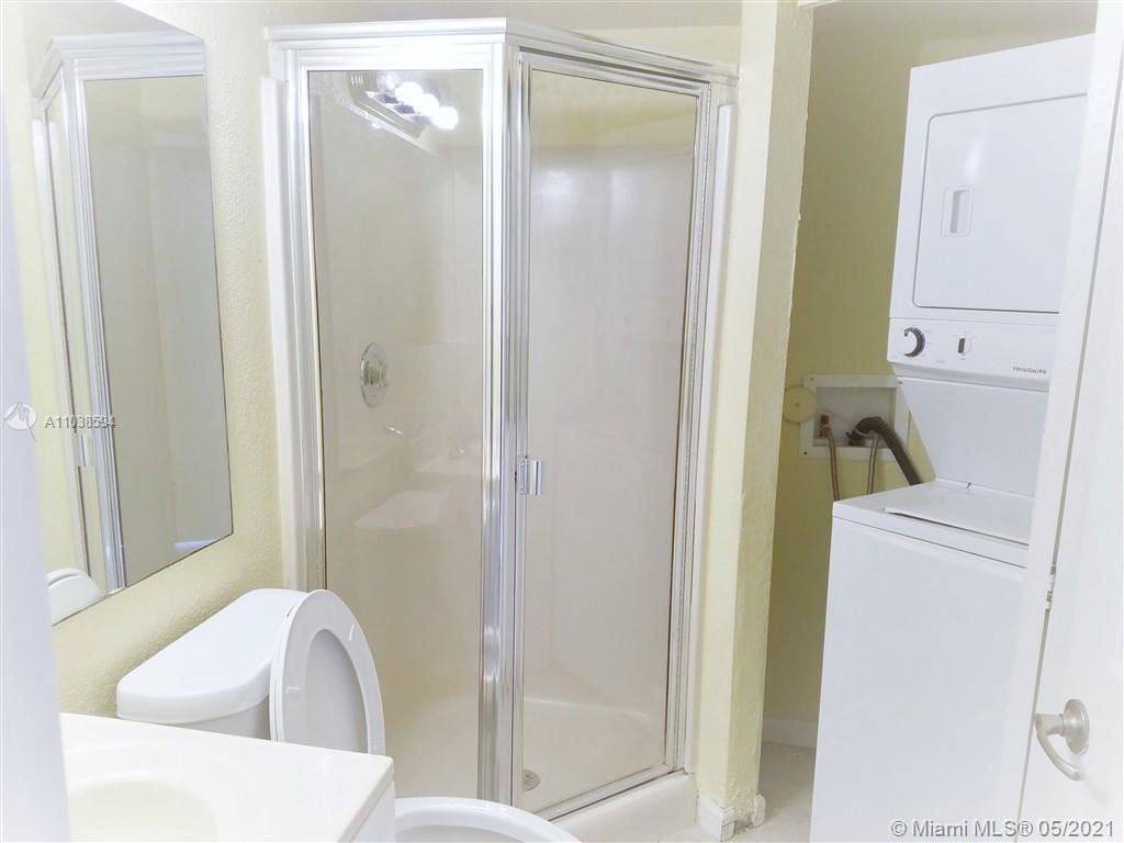 8068 Severn Drive, Unit D Boca Raton, FL 33433 - Photo 15 of 32