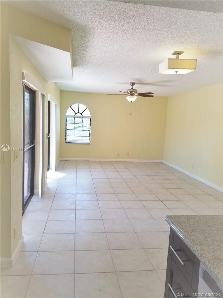 8068 Severn Drive, Unit D Boca Raton, FL 33433 - Photo 7 of 32