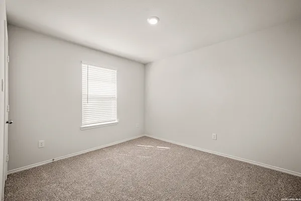 $2,400 | 14903 Pearl Flats, San Antonio, TX 78253