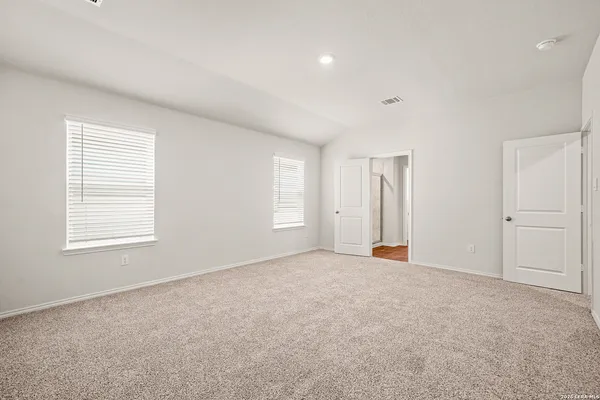 $2,400 | 14903 Pearl Flats, San Antonio, TX 78253