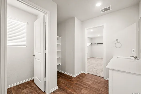 $2,400 | 14903 Pearl Flats, San Antonio, TX 78253