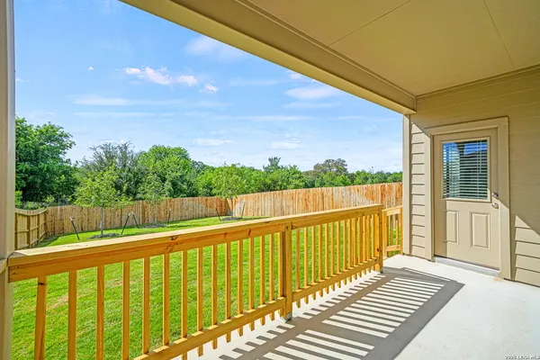 $2,400 | 14903 Pearl Flats, San Antonio, TX 78253