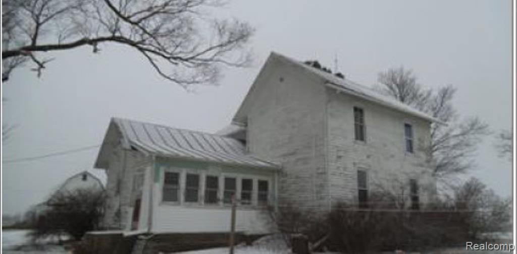 12431 Gilbert Road Waldron, MI 49288 - Photo 2 of 11 0019612993_2.jpg