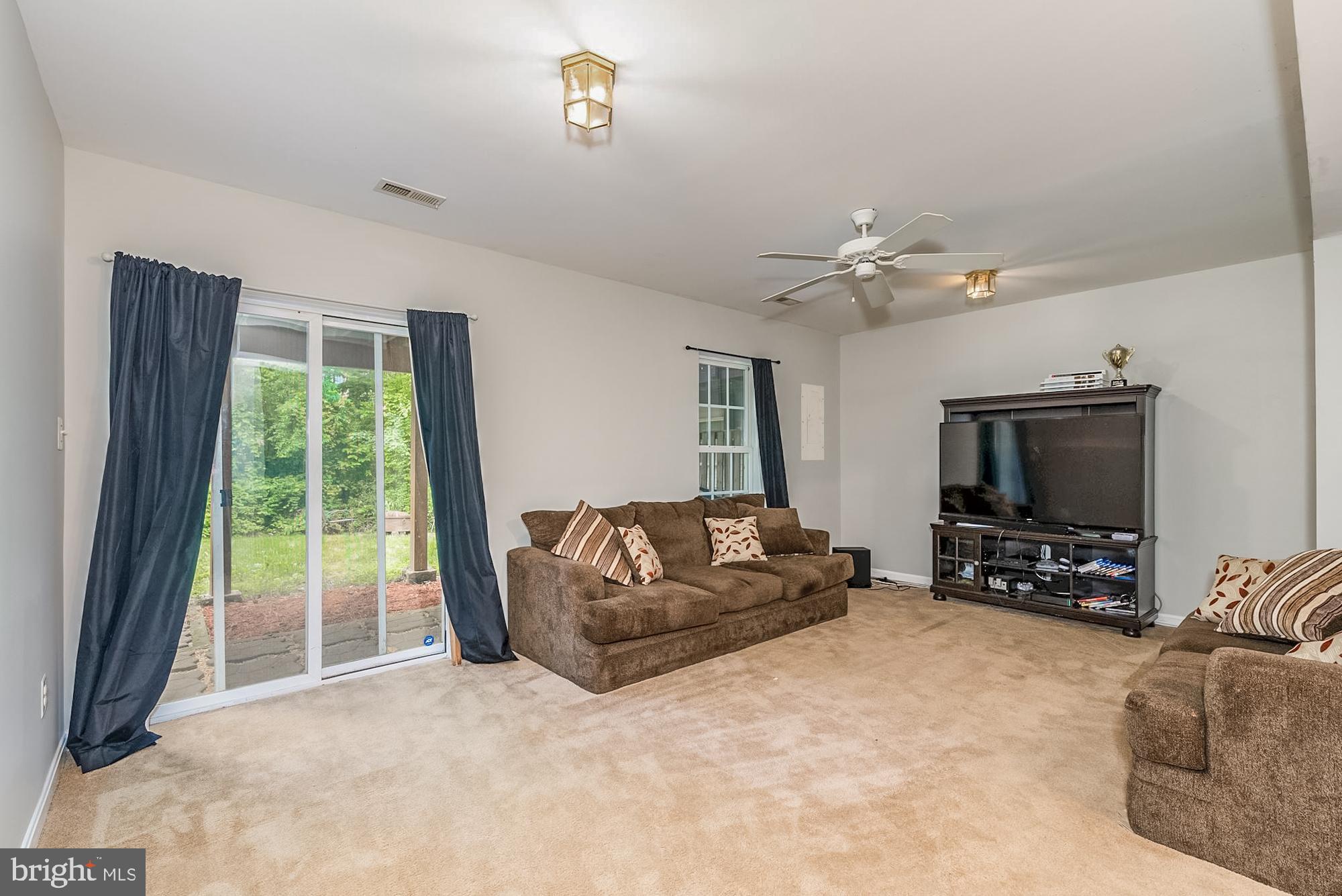 8903 Stable Forest Place Bristow, VA 20136 - Photo 26 of 31