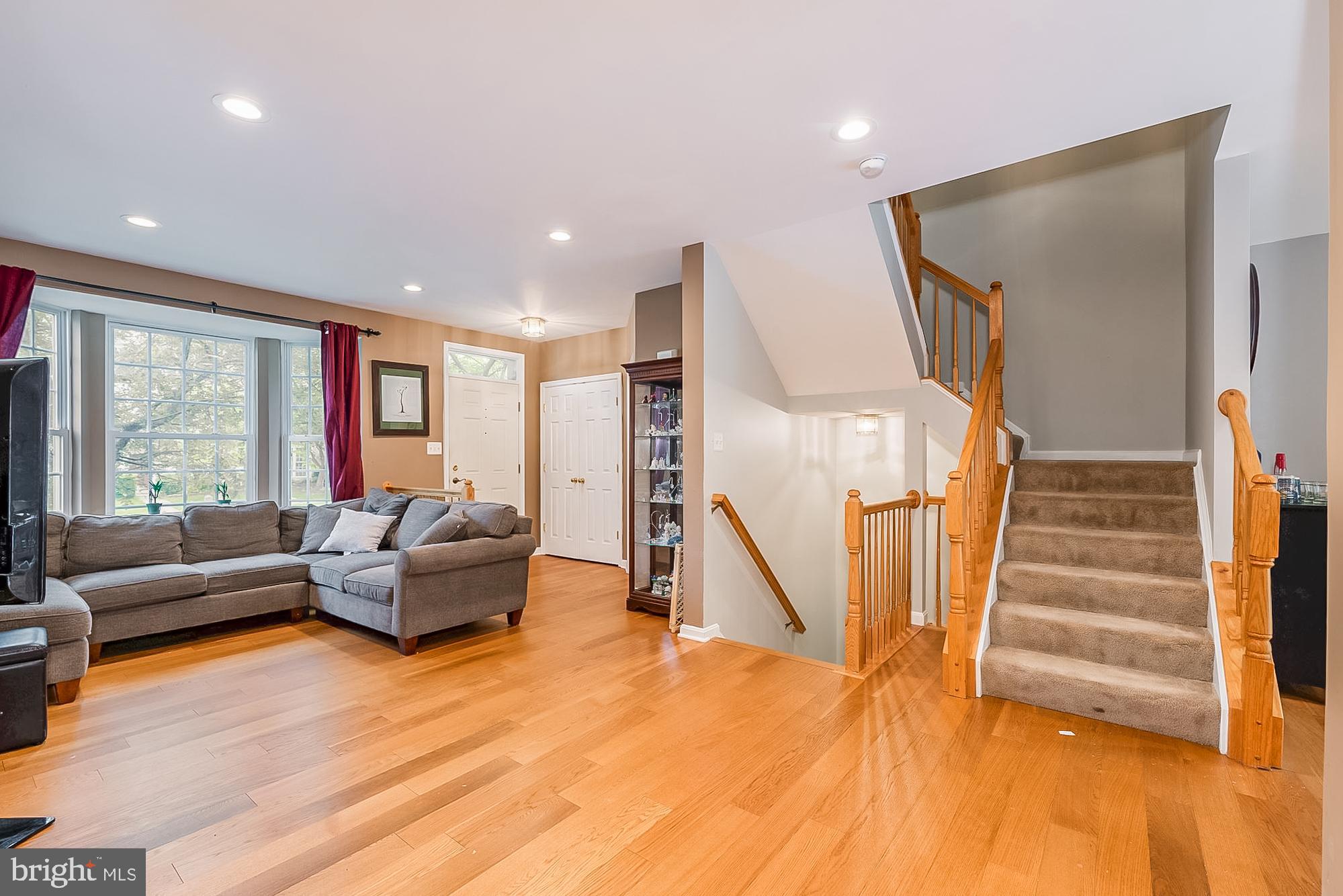 8903 Stable Forest Place Bristow, VA 20136 - Photo 5 of 31