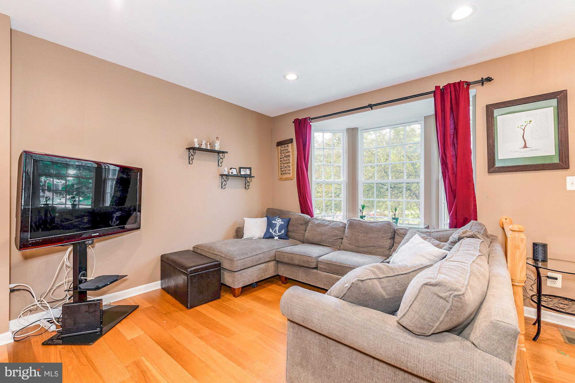 8903 Stable Forest Place Bristow, VA 20136 - Photo 6 of 31