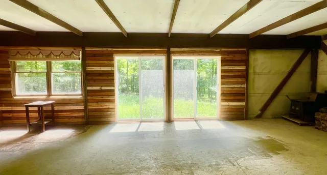 $199,900 | 2201 South Sand Lake Road, Hillsdale, MI 49242