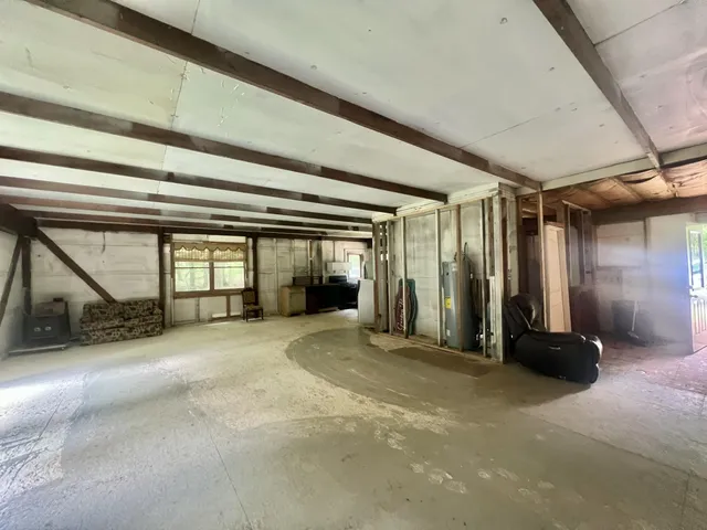 $199,900 | 2201 South Sand Lake Road, Hillsdale, MI 49242