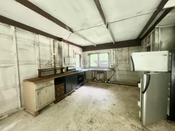 $199,900 | 2201 South Sand Lake Road, Hillsdale, MI 49242