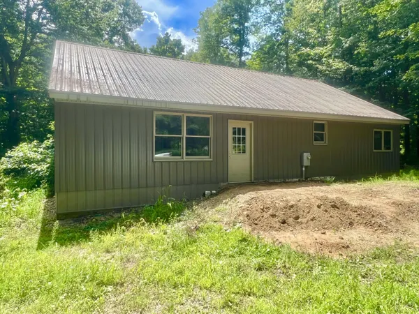 $199,900 | 2201 South Sand Lake Road, Hillsdale, MI 49242