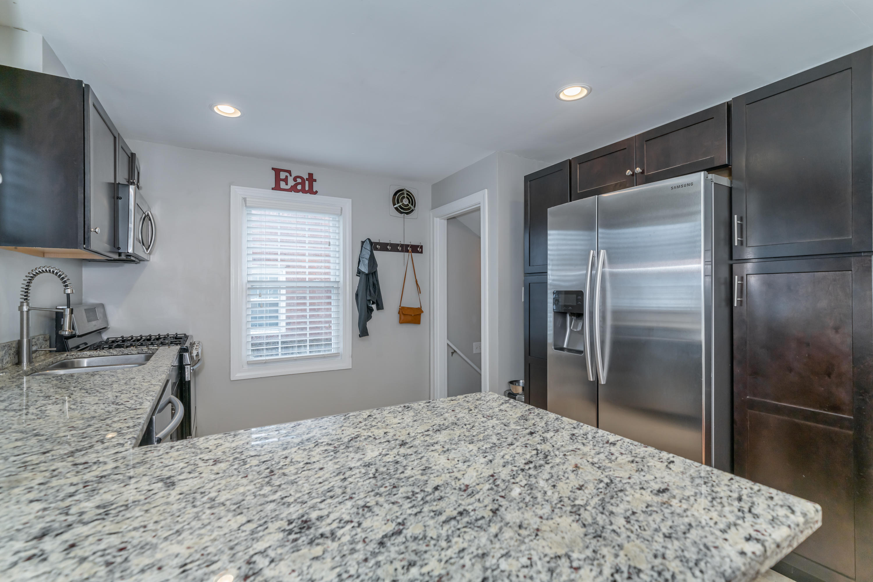 307 Merriman Road Louisville, KY 40207 - Photo 11 of 43 Stainless appliances