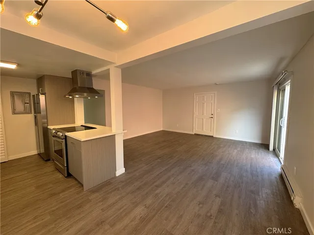 $3,995 | 1102 Barbara Street, Unit B, Redondo Beach, CA 90277