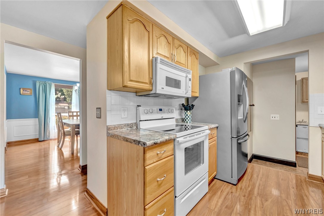 4631 Pine Manor, Unit E Clarence, NY 14031 - Photo 18 of 50