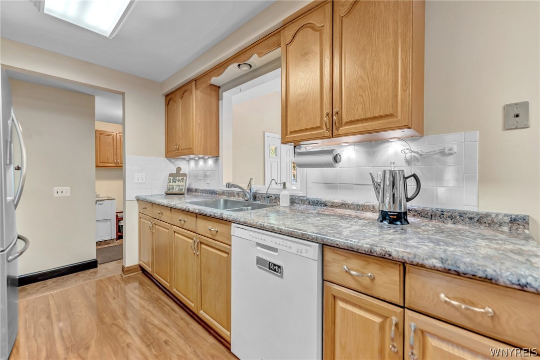 4631 Pine Manor, Unit E Clarence, NY 14031 - Photo 19 of 50