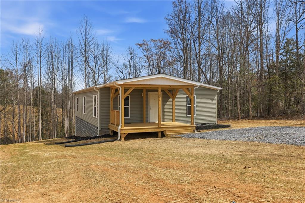 253 Ridge Top Road North Wilkesboro, NC 28659 - Photo 5 of 39
