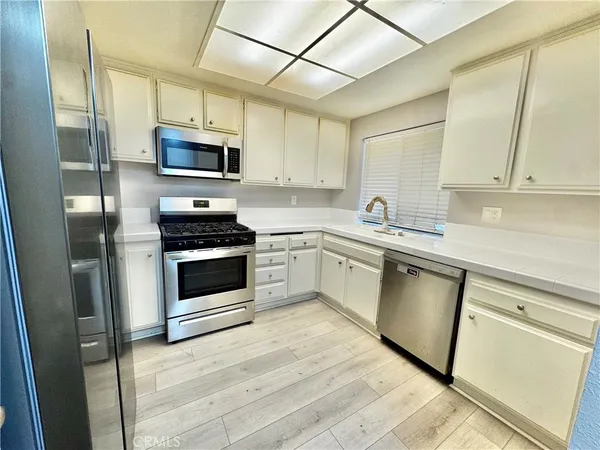 $429,800 | 2504 East Willow Street, Unit 107, Signal Hill, CA 90755
