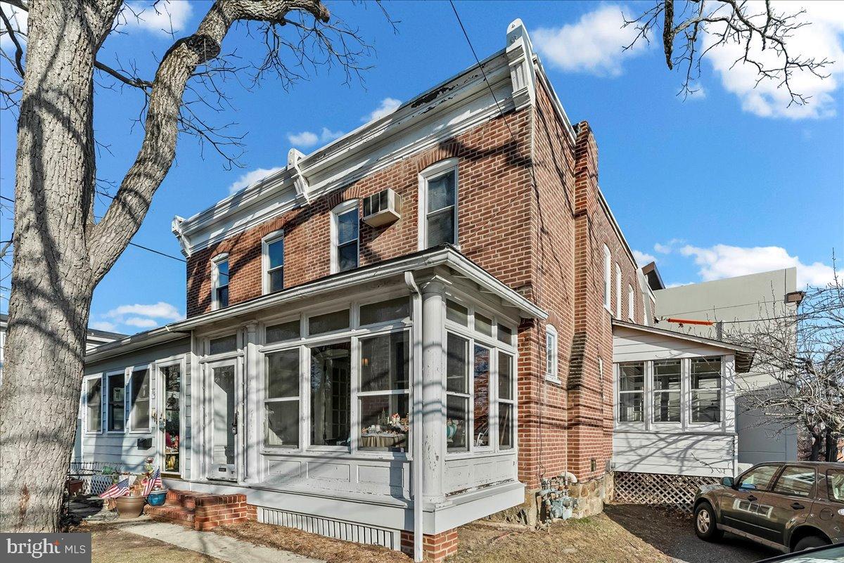 111 Gayley Street Media, PA 19063 - Photo 2 of 28