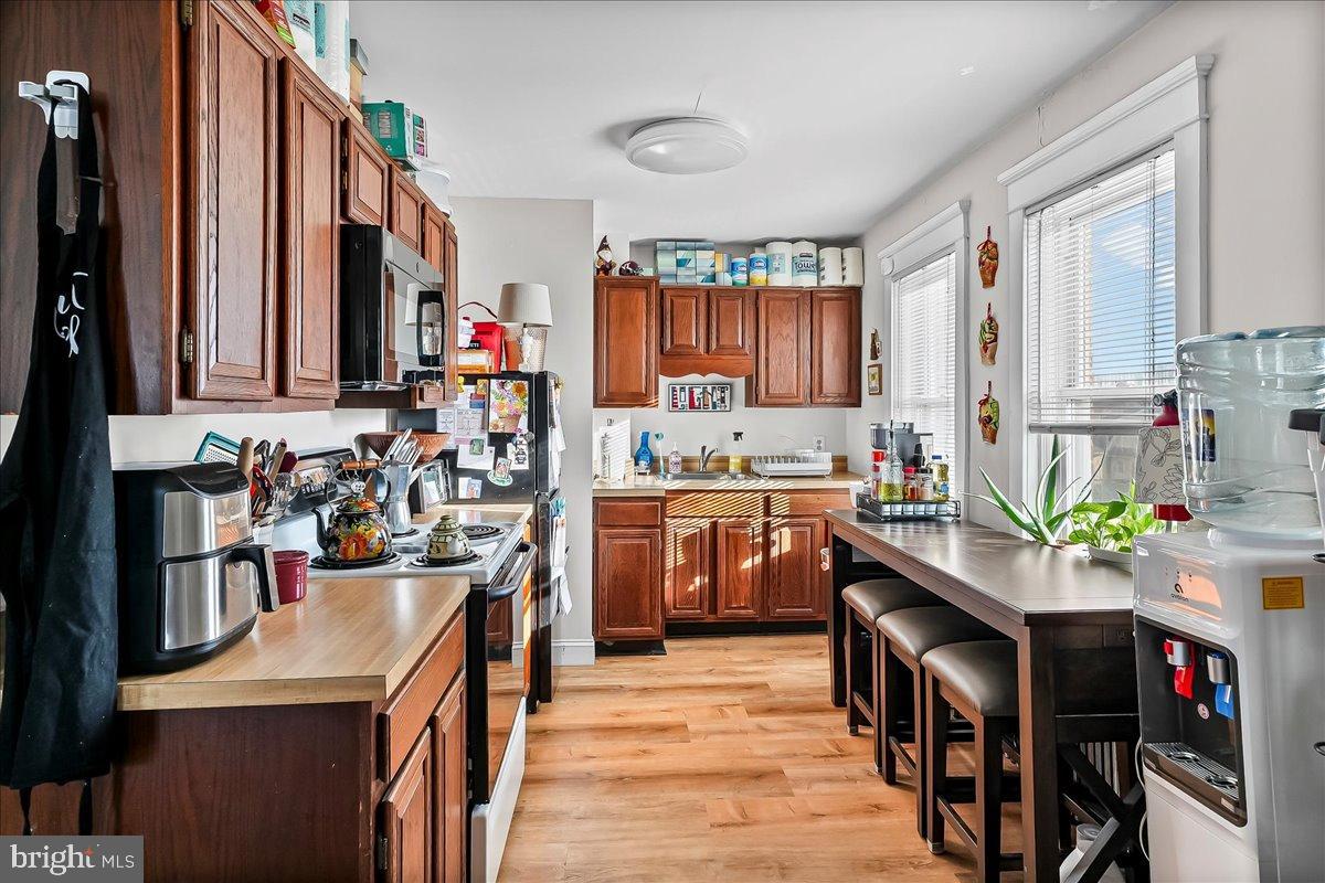 111 Gayley Street Media, PA 19063 - Photo 22 of 28 Second floor kitchen.