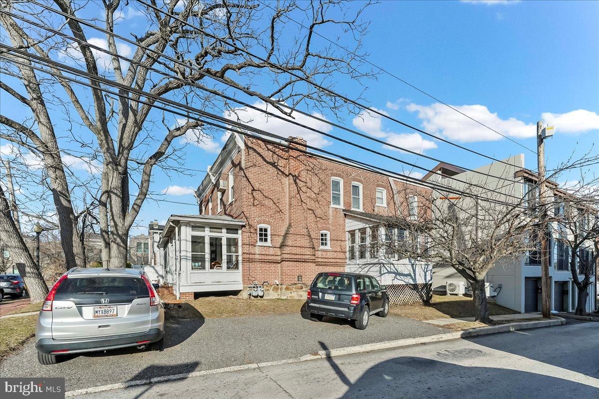 111 Gayley Street Media, PA 19063 - Photo 4 of 28 2+ Car Parking.