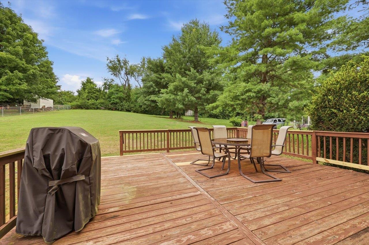 1836 Harvard Road Waynesboro, VA 22980 - Photo 33 of 41